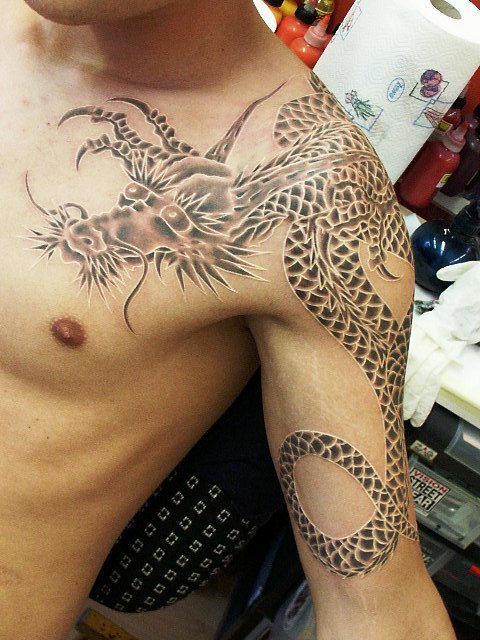 Japán stílusú tetoválás a Pinker Tattoo galériából